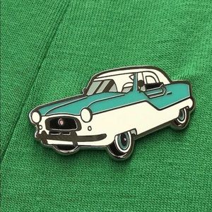 BROOCH: 50s NASH METROPOLITAN BLUE CLASSIC CAR PIN
